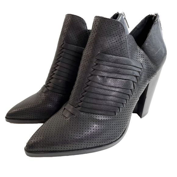 Vince Camuto Levana Heeled Booties Back Zip Perforated Leather Black 9 NWOT - Picture 2 of 8